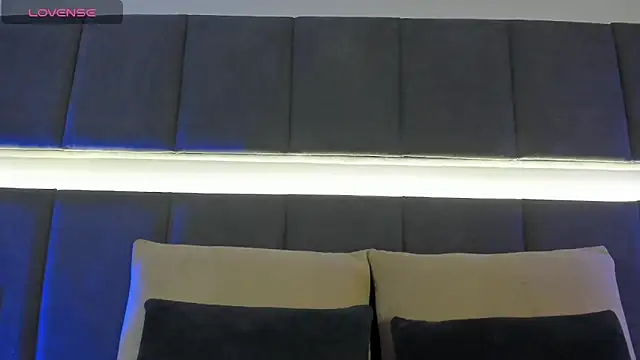 nicolle pierce online show from 03.12.25