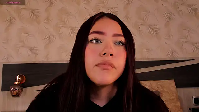 nicolle pierce online show from 03.16.26