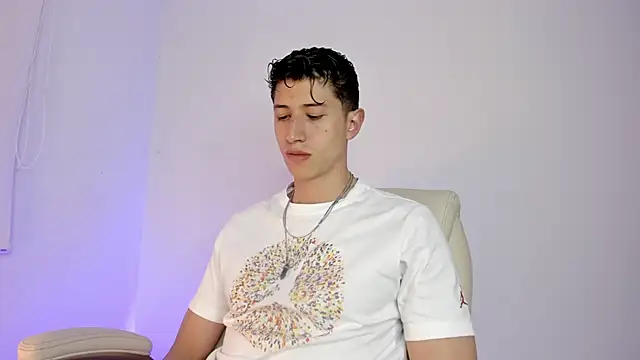 Dorianmistery2322  online show from 04.18.26