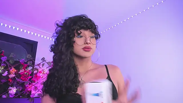 Snapshot of Heka_Prudence chatting on 12.16.24 Heka Prudence online show from 12.16.24