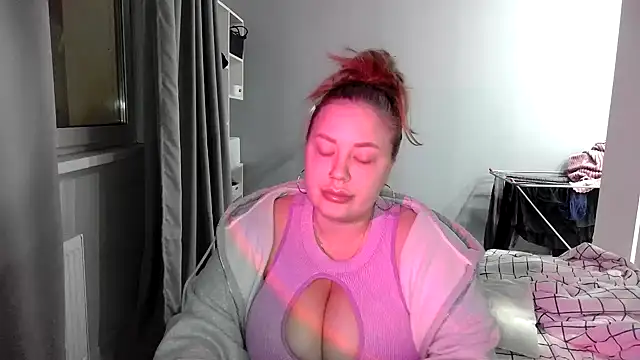 Snapshot of 96CHloe96 chatting on 02.23.25 96CHloe96 online show from 02.23.25