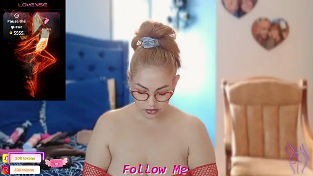 QueenYsuRey online show from 03.11.25