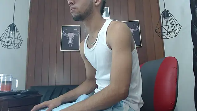 Snapshot of jhon_ath chatting on 03.14.25 jhon ath online show from 03.14.25