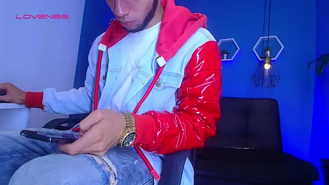 Snapshot of jhon_ath chatting on 10.12.25 jhon ath online show from 10.12.25