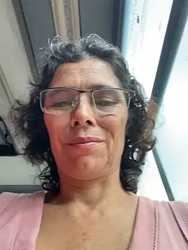 MireyaTorresGu online show from 04.15.26