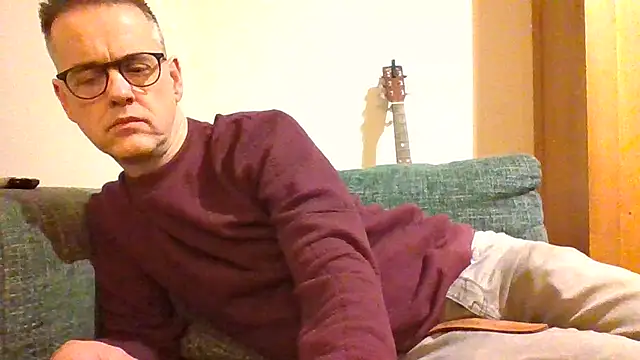 Hectorthyssen1 online show from 12.21.24