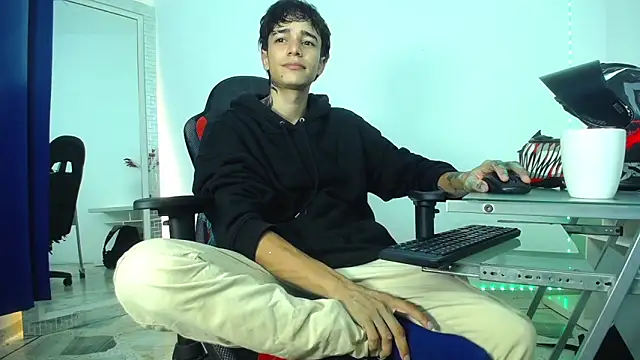 Zacktk7 online show from 12.16.24