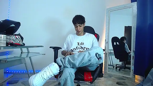 Zacktk7 online show from 12.23.24