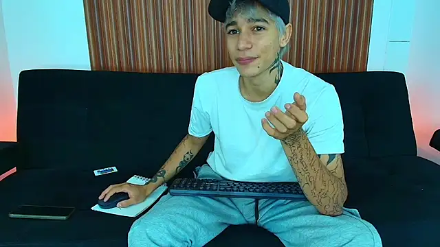 Zacktk7 online show from 02.25.25