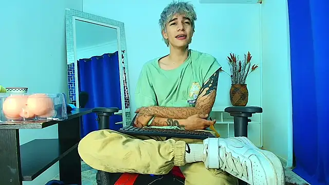 Zacktk7 online show from 02.28.25