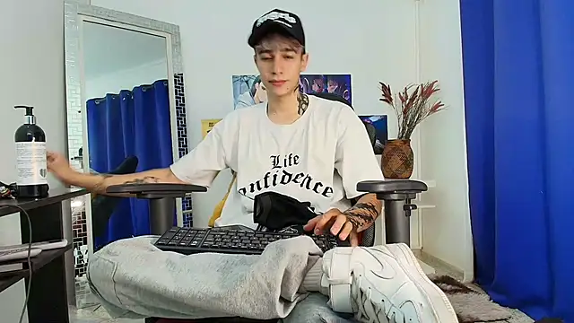 Zacktk7 online show from 03.20.25