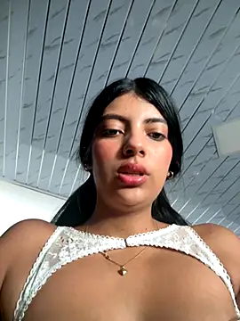 Snapshot of Baby_Niels chatting on 10.08.25 Baby Niels online show from 10.08.25