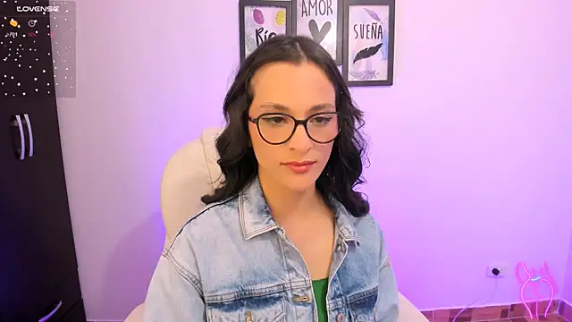 Snapshot of mariaan_m_ chatting on 01.02.25 mariaan m online show from 01.02.25