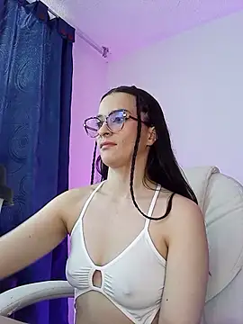 Snapshot of mariaan_m_ chatting on 11.08.25 mariaan m online show from 11.08.25