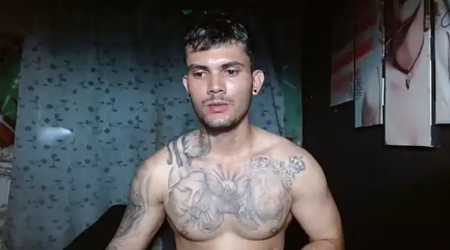 Snapshot of carlos_boosx chatting on 01.08.25 carlos boosx online show from 01.08.25