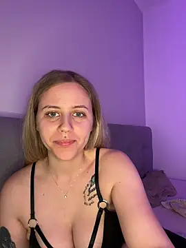 lunawolf21 online show from 01.14.26