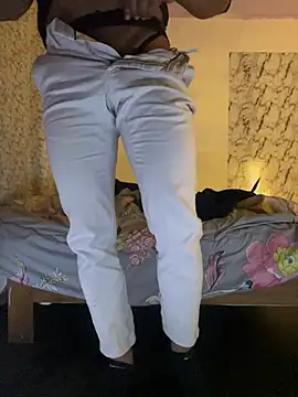 Snapshot of mikemacluffy chatting on 01.29.25 mikemacluffy online show from 01.29.25