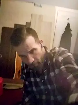 Snapshot of johnnyrockit chatting on 12.12.24 johnnyrockit online show from 12.12.24