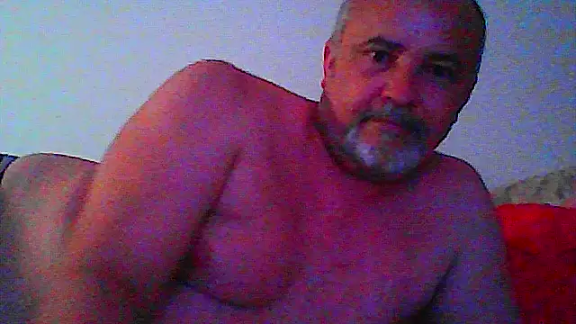 Snapshot of GayPourToi chatting on 06.18.26 GayPourToi online show from 06.18.26