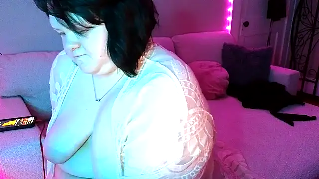 Snapshot of Flamefairy710 chatting on 02.19.25 Flamefairy710 online show from 02.19.25