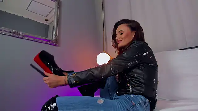 Snapshot of CarlaWhite chatting on 02.26.25 CarlaWhite online show from 02.26.25