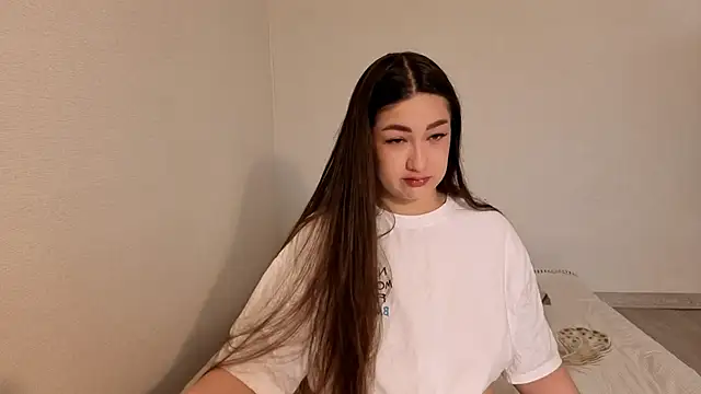 Snapshot of Aria_Blisss chatting on 05.22.26 Aria Blisss online show from 05.22.26