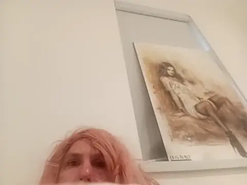 Snapshot of yourwhitesissyslut chatting on 05.29.26 yourwhitesissyslut online show from 05.29.26