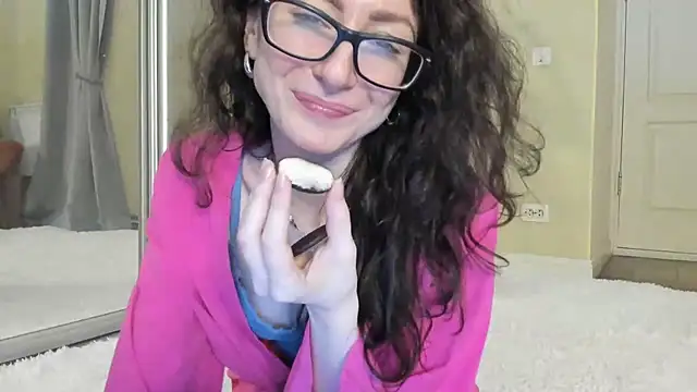 Snapshot of Baby_Jewel chatting on 03.11.25 Baby Jewel online show from 03.11.25