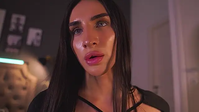 Snapshot of Kim_Oberlin_ chatting on 02.05.25 Kim Oberlin online show from 02.05.25