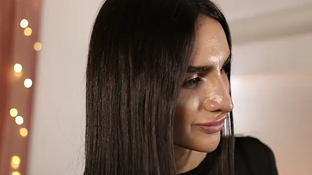 Snapshot of Kim_Oberlin_ chatting on 02.06.25 Kim Oberlin online show from 02.06.25