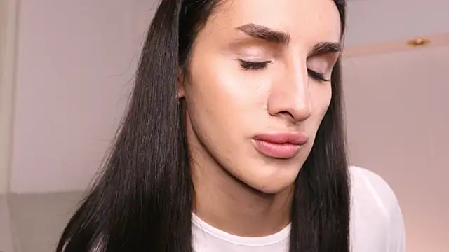 Snapshot of Kim_Oberlin_ chatting on 09.16.25 Kim Oberlin online show from 09.16.25