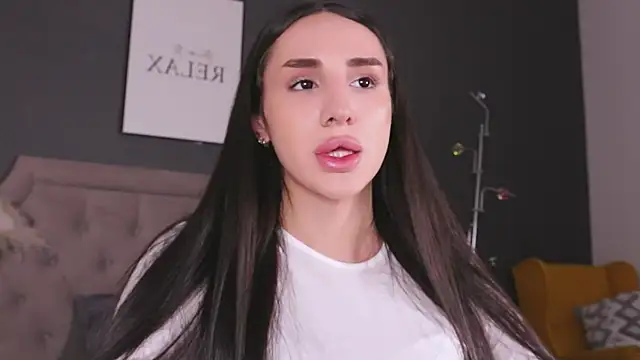 Snapshot of Kim_Oberlin_ chatting on 10.05.25 Kim Oberlin online show from 10.05.25