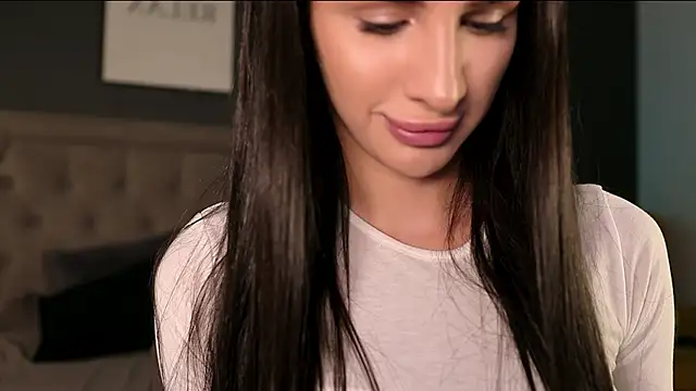 Snapshot of Kim_Oberlin_ chatting on 10.16.25 Kim Oberlin online show from 10.16.25