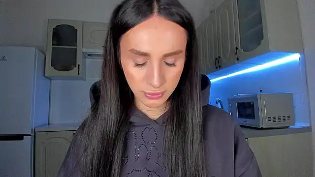 Snapshot of Kim_Oberlin_ chatting on 02.04.26 Kim Oberlin online show from 02.04.26