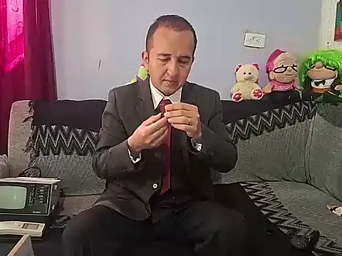 Snapshot of yazforeSolo chatting on 09.09.25 yazforeSolo online show from 09.09.25