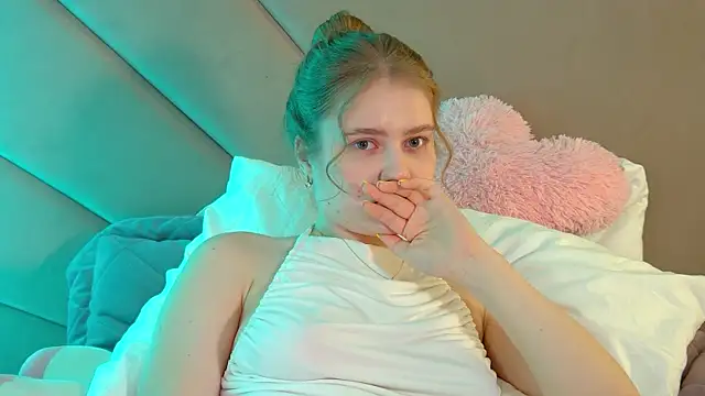 Snapshot of SelinSwarovski chatting on 03.02.26 SelinSwarovski online show from 03.02.26