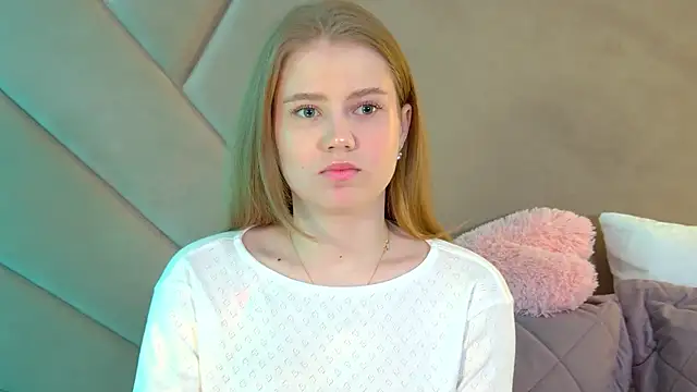 Snapshot of SelinSwarovski chatting on 03.08.26 SelinSwarovski online show from 03.08.26