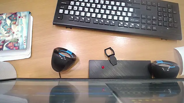 Milla Cutie18 online show from 01.30.25