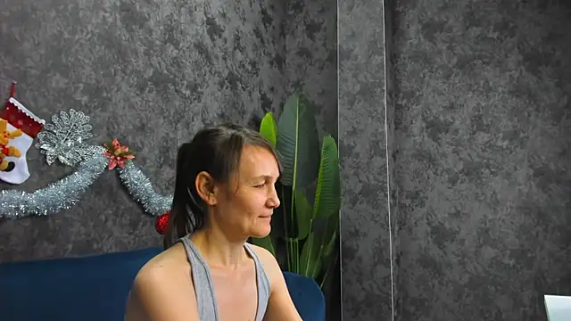 Lillian White online show from 01.16.25