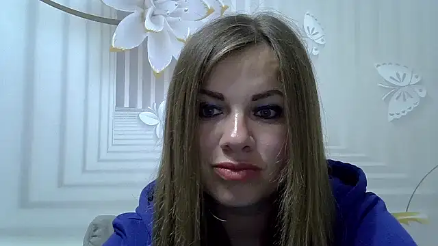 Snapshot of TinaFun4u chatting on 05.16.26 TinaFun4u online show from 05.16.26