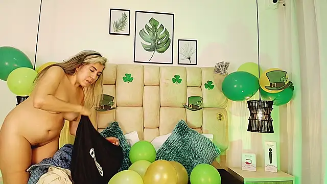 AdharaSmithh online show from 03.17.25