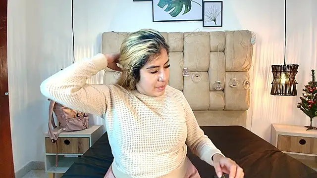 AdharaSmithh online show from 01.08.26