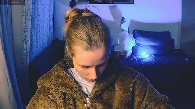 Snapshot of KatiKate chatting on 12.02.24 KatiKate online show from 12.02.24