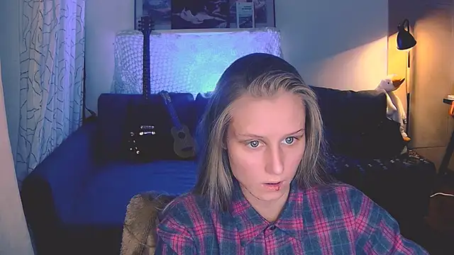 Snapshot of KatiKate chatting on 12.05.24 KatiKate online show from 12.05.24