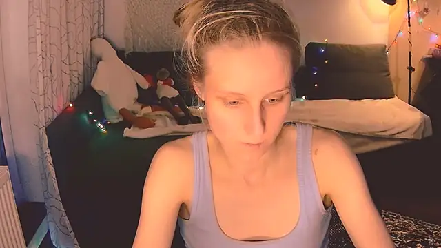 Snapshot of KatiKate chatting on 12.11.24 KatiKate online show from 12.11.24