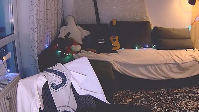 Snapshot of KatiKate chatting on 12.16.24 KatiKate online show from 12.16.24