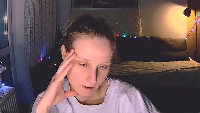 Snapshot of KatiKate chatting on 12.17.24 KatiKate online show from 12.17.24