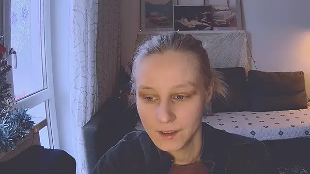 Snapshot of KatiKate chatting on 01.09.25 KatiKate online show from 01.09.25