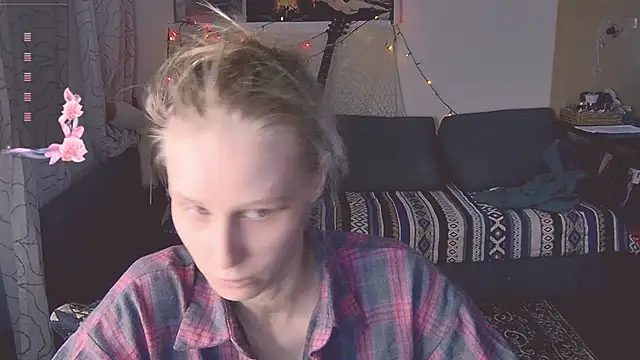 Snapshot of KatiKate chatting on 02.13.25 KatiKate online show from 02.13.25