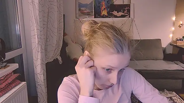 Snapshot of KatiKate chatting on 02.17.25 KatiKate online show from 02.17.25